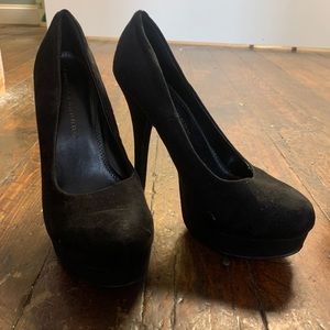 Chinese Laundry simple black pump